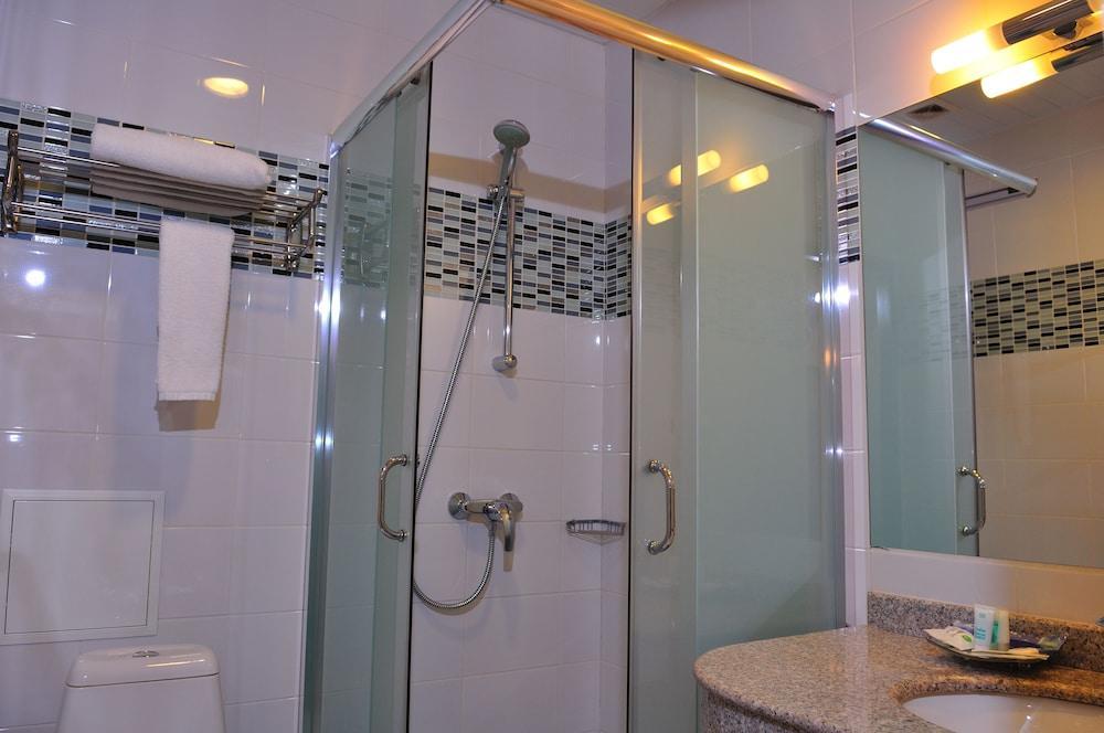 Inn Ozz Astana Esterno foto