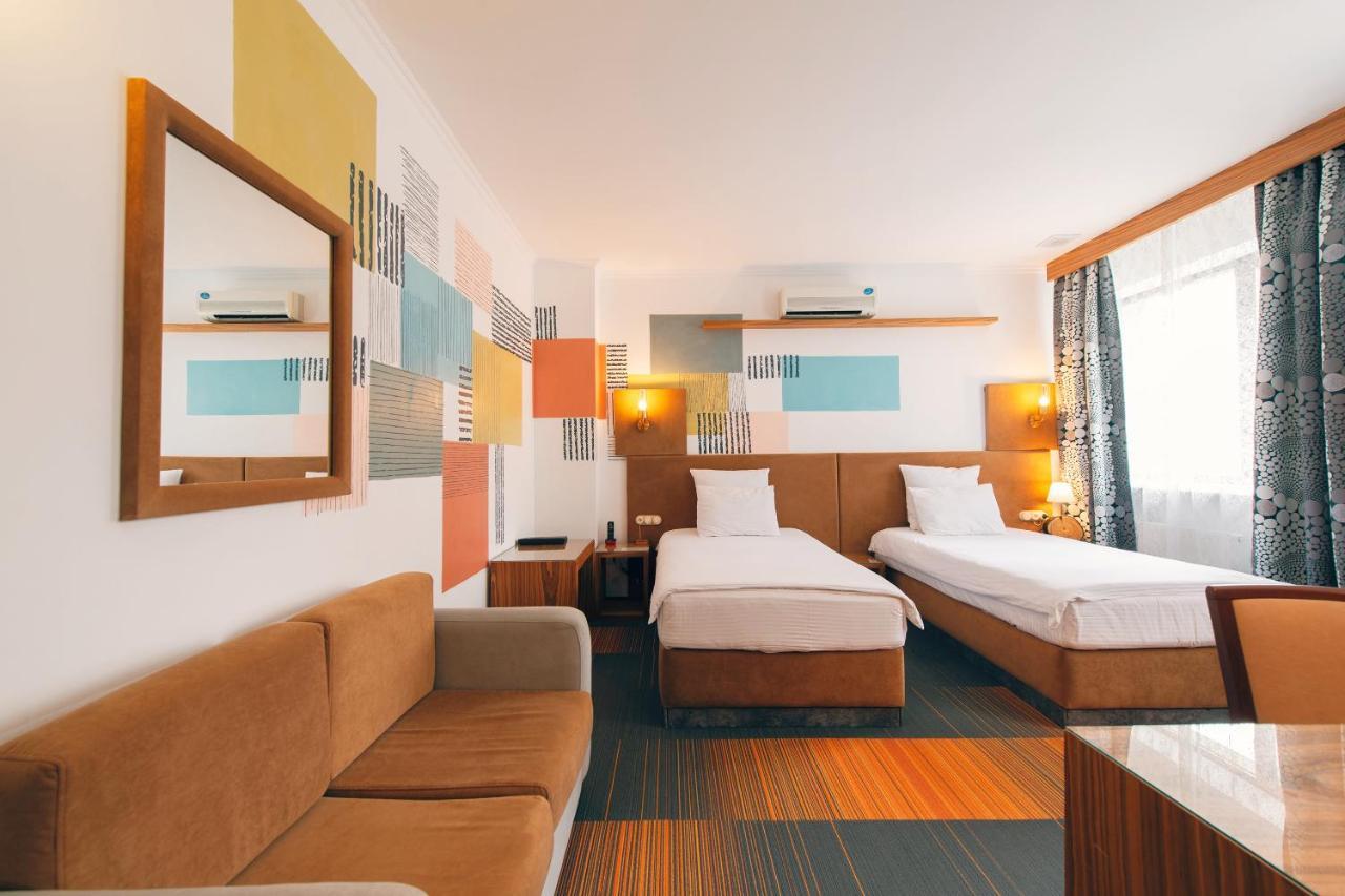 Inn Ozz Astana Esterno foto