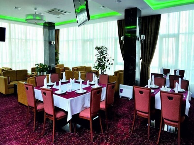 Inn Ozz Astana Esterno foto