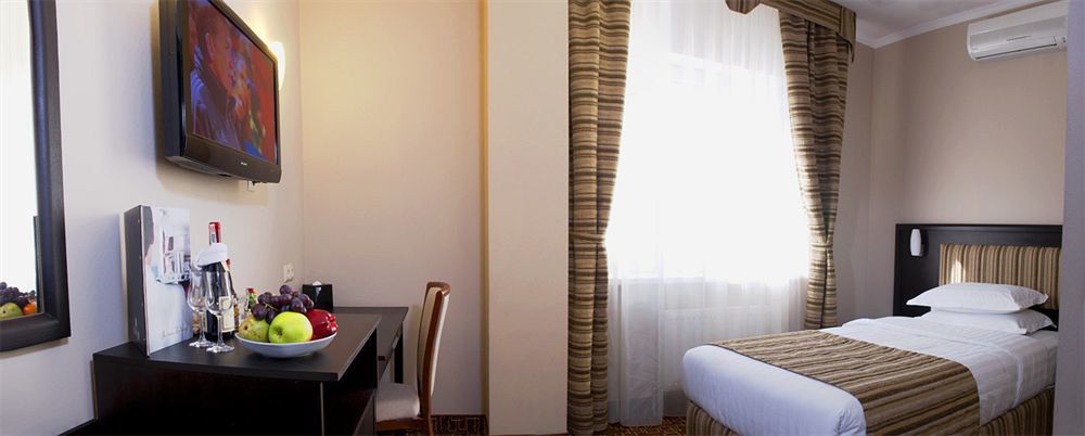 Inn Ozz Astana Esterno foto