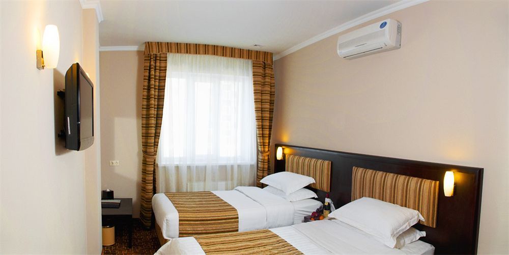 Inn Ozz Astana Esterno foto