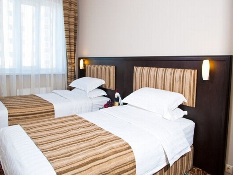 Inn Ozz Astana Esterno foto